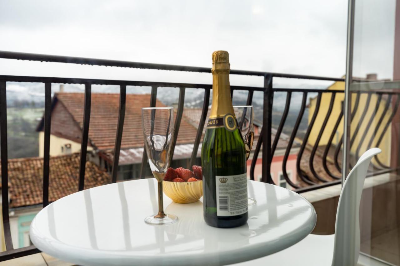 Hotel Kiev Veliko Tarnovo Kültér fotó