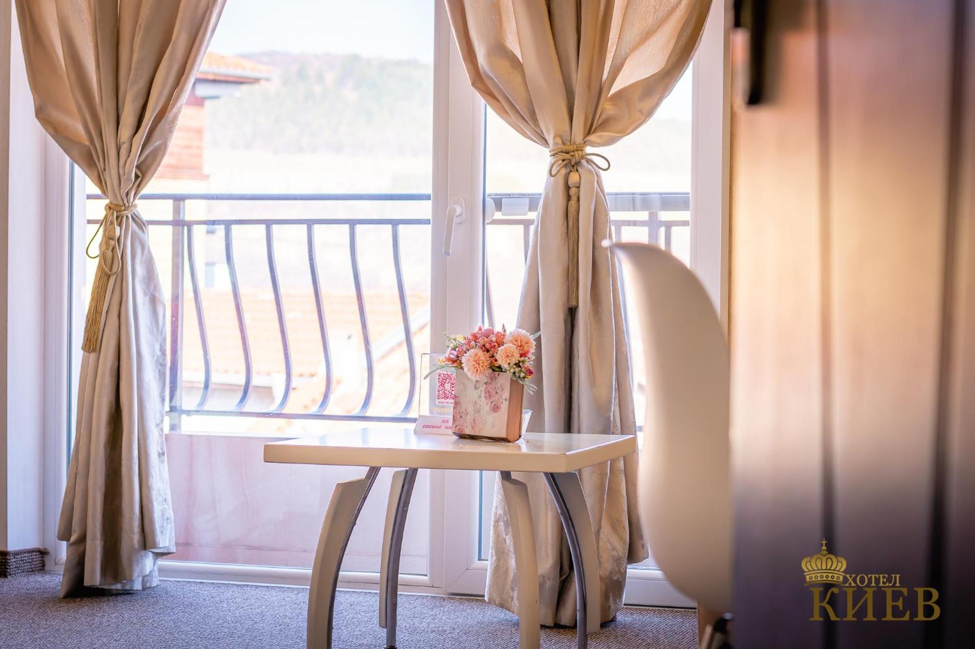 Hotel Kiev Veliko Tarnovo Kültér fotó