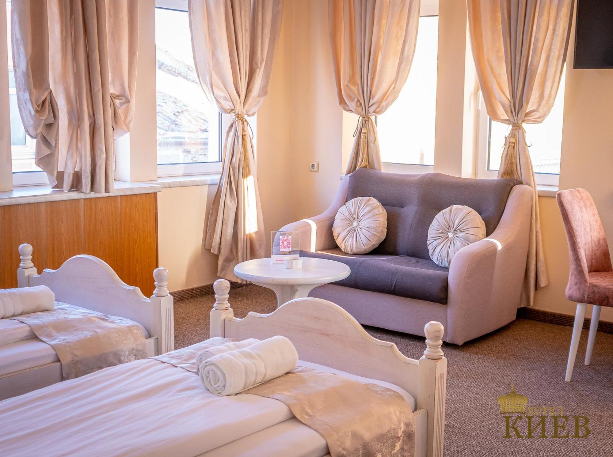 Hotel Kiev Veliko Tarnovo Kültér fotó